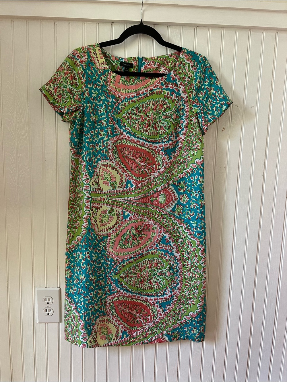 Talbots 100% Silk Paisley Dress Size 4 Shift Sheath Coastal Resort Boho Colorful